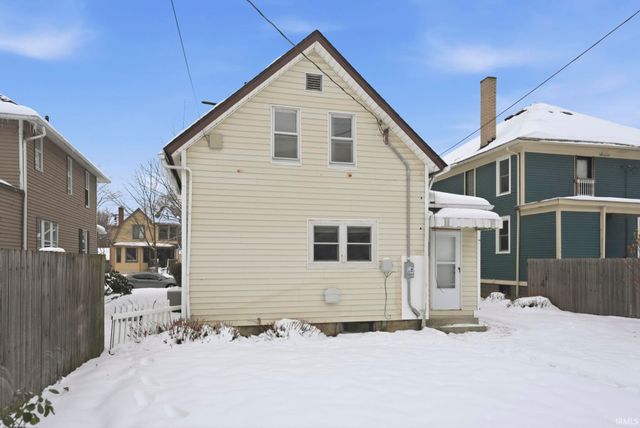 705 Lawton Place, Fort Wayne, IN 46805