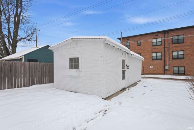 705 Lawton Place, Fort Wayne, IN 46805