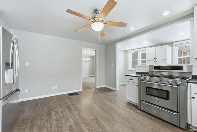 705 Lawton Place, Fort Wayne, IN 46805