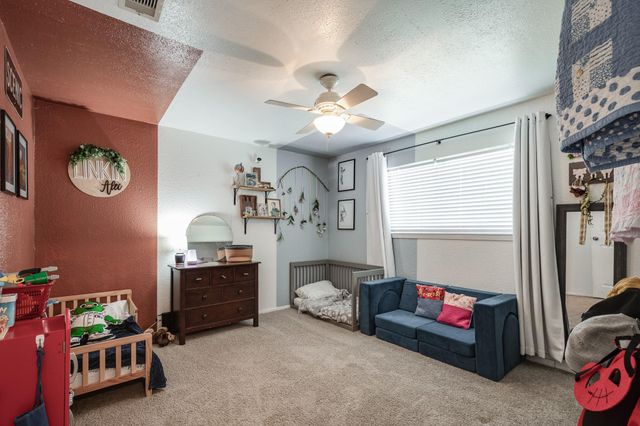 322 S Carroll, La Porte, TX 77571