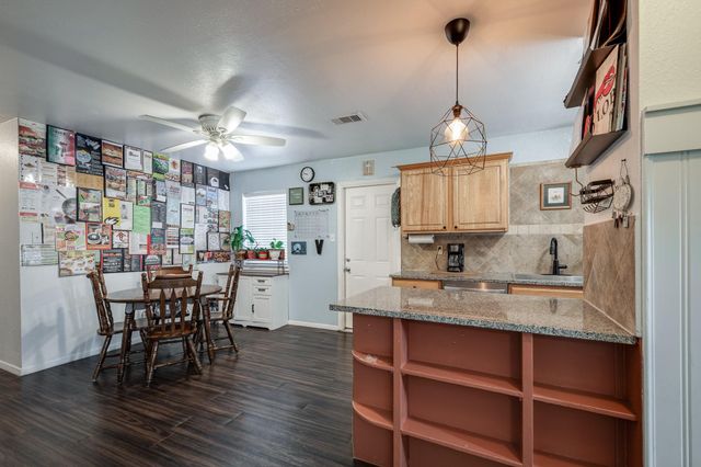 322 S Carroll, La Porte, TX 77571