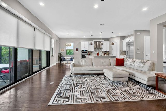 8215 NW 117th Lane, Parkland, FL 33076