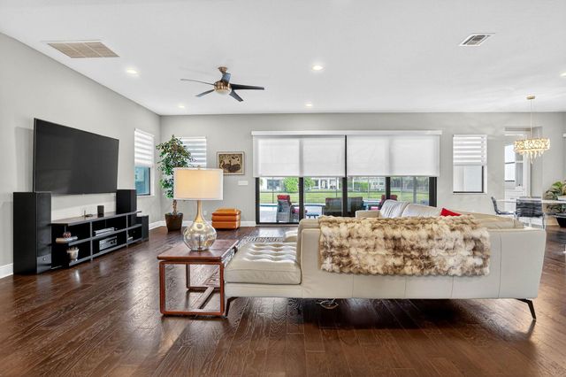 8215 NW 117th Lane, Parkland, FL 33076