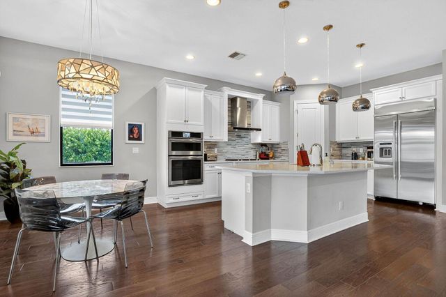 8215 NW 117th Lane, Parkland, FL 33076