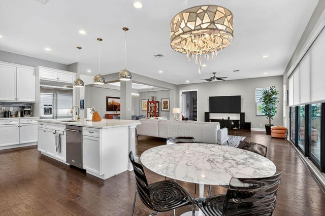 8215 NW 117th Lane, Parkland, FL 33076