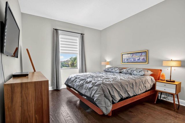 8215 NW 117th Lane, Parkland, FL 33076