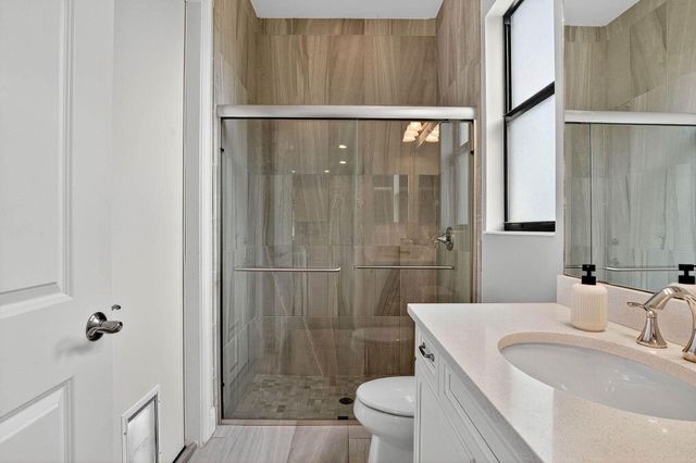 8215 NW 117th Lane, Parkland, FL 33076