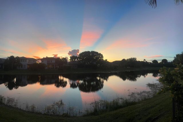 8215 NW 117th Lane, Parkland, FL 33076