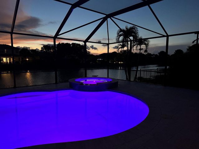 8215 NW 117th Lane, Parkland, FL 33076