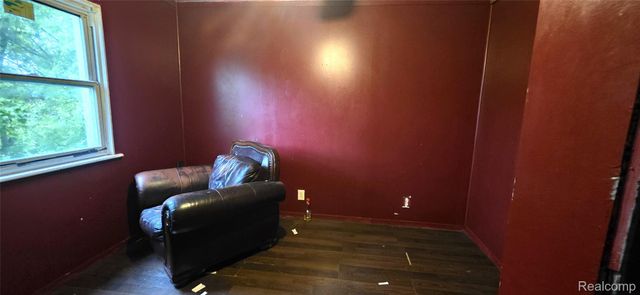 2810 Gibson Street, Flint, MI 48503