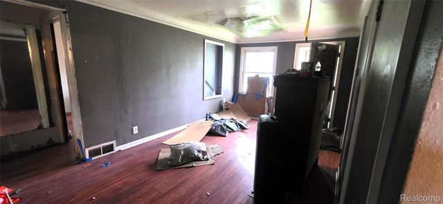 2810 Gibson Street, Flint, MI 48503