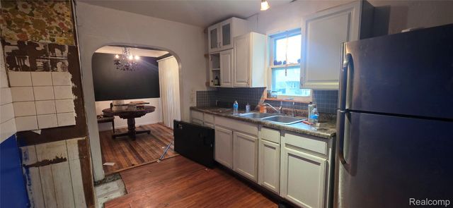 2810 Gibson Street, Flint, MI 48503
