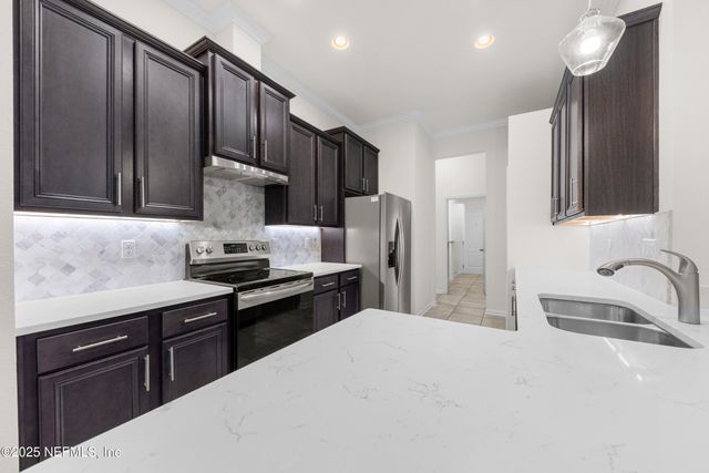 11597 PACEYS POND Circle, Jacksonville, FL 32222