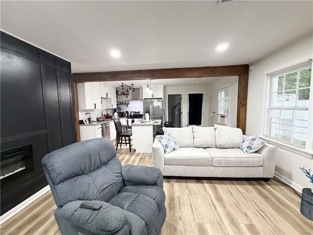 470 Cedar DR, Hampton, VA 23669