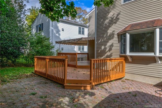 8 Davenport Street, Harrison, NY 10528