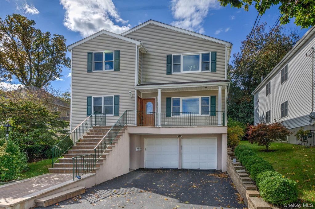 8 Davenport Street, Harrison, NY 10528