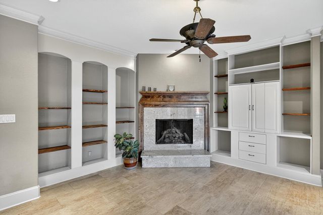 420 Whispering Meadow, Magnolia, TX 77355