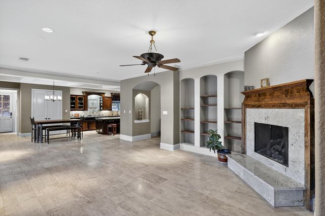 420 Whispering Meadow, Magnolia, TX 77355