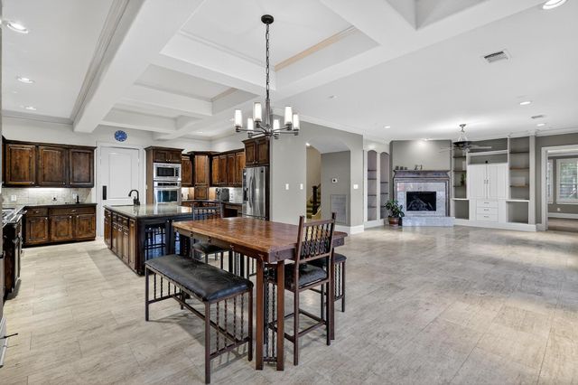 420 Whispering Meadow, Magnolia, TX 77355