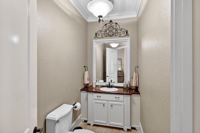 420 Whispering Meadow, Magnolia, TX 77355