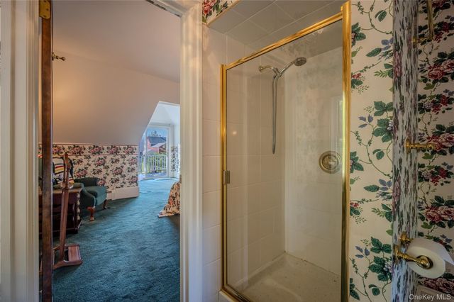 190 Dunthorne Drive, Bloomingburg, NY 12721