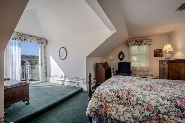 190 Dunthorne Drive, Bloomingburg, NY 12721