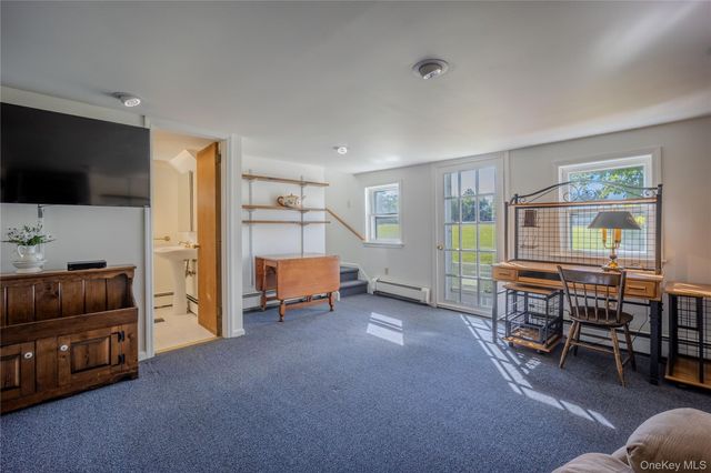 190 Dunthorne Drive, Bloomingburg, NY 12721