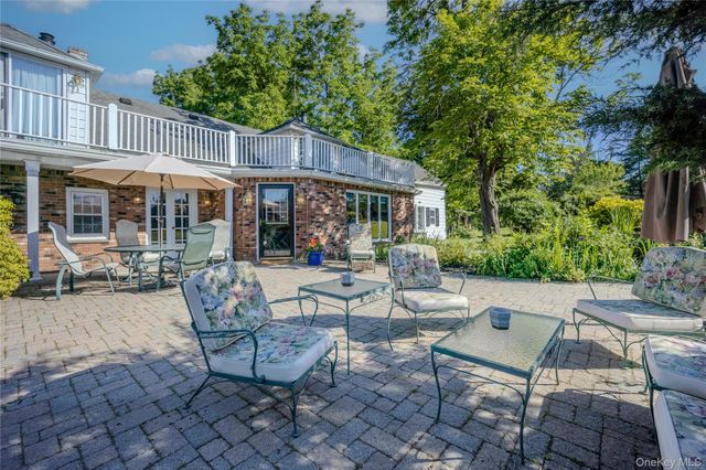 190 Dunthorne Drive, Bloomingburg, NY 12721