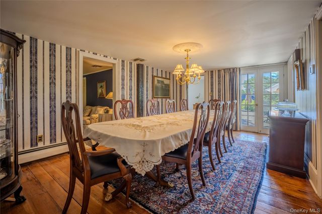 190 Dunthorne Drive, Bloomingburg, NY 12721
