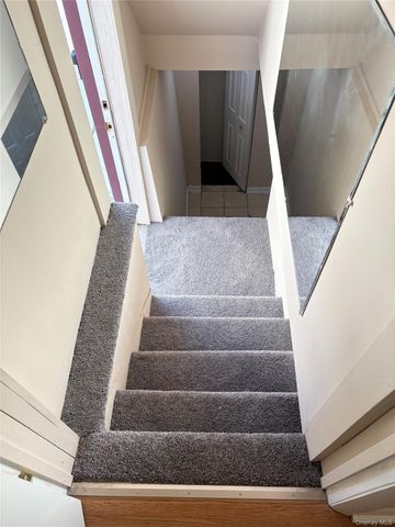 28 morningstar Road, Staten Island, NY 10303