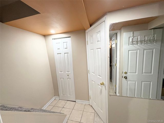 28 morningstar Road, Staten Island, NY 10303