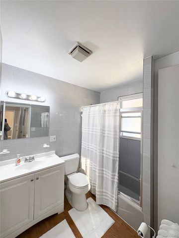 28 morningstar Road, Staten Island, NY 10303