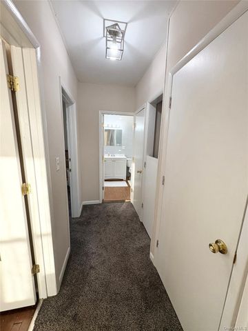 28 morningstar Road, Staten Island, NY 10303