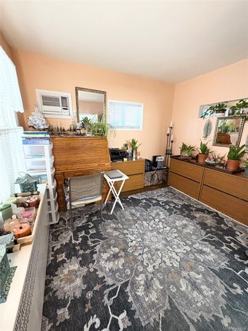 28 morningstar Road, Staten Island, NY 10303