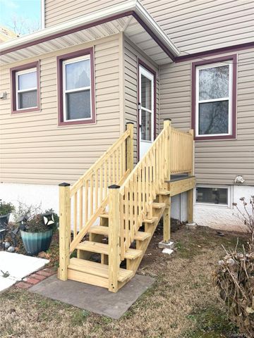 28 morningstar Road, Staten Island, NY 10303