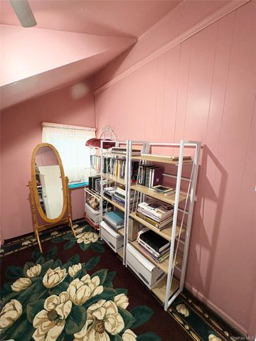 28 morningstar Road, Staten Island, NY 10303