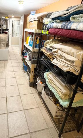 28 morningstar Road, Staten Island, NY 10303