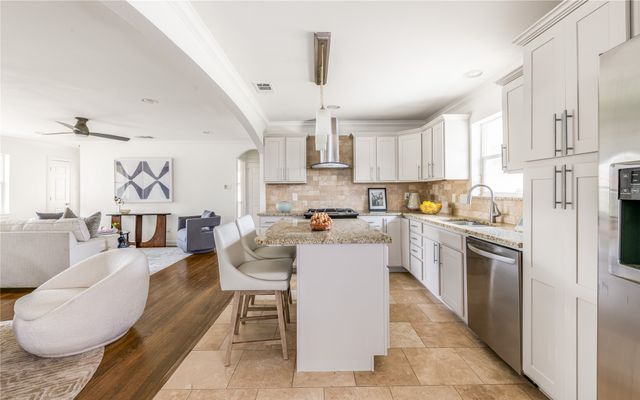 7014 Wake Forrest Drive, Dallas, TX 75214