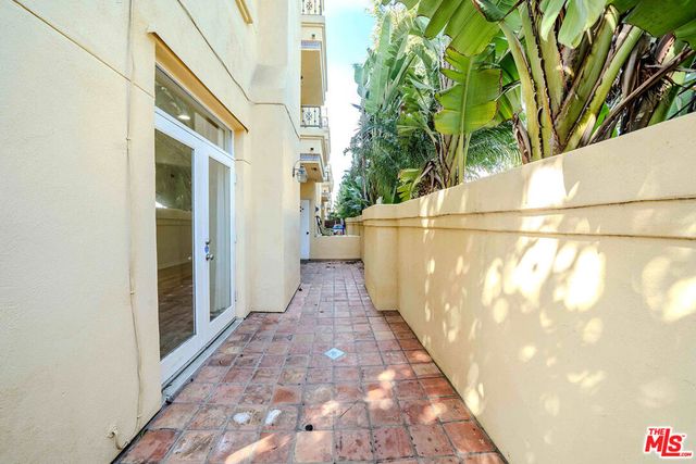 2311 Schader Drive 101, Santa Monica, CA 90404