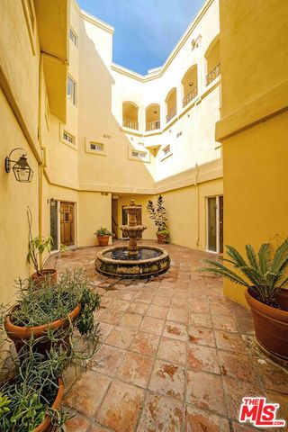 2311 Schader Drive 101, Santa Monica, CA 90404