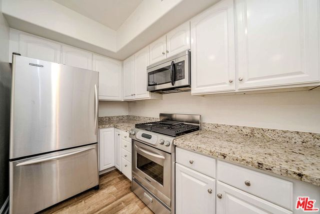 2311 Schader Drive 101, Santa Monica, CA 90404