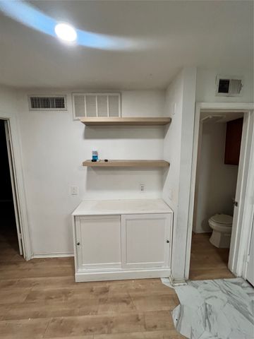 6108 Abrams Road 303, Dallas, TX 75231