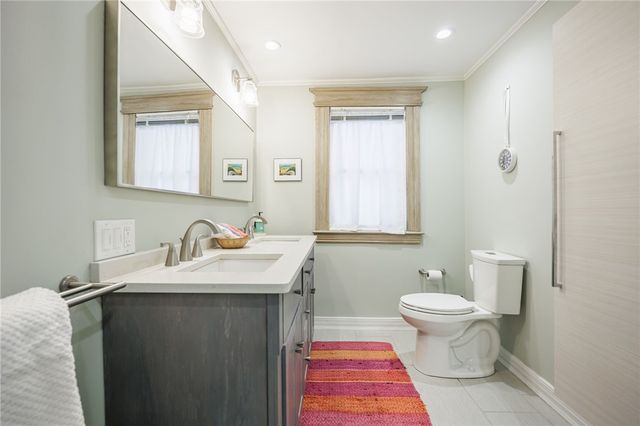 1035 Park Avenue, Rochester, NY 14610