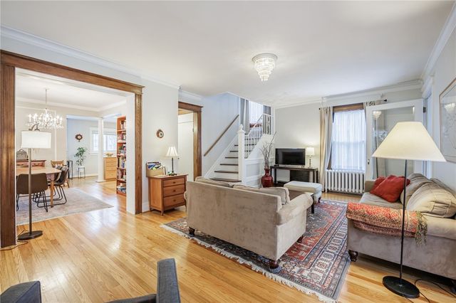 1035 Park Avenue, Rochester, NY 14610