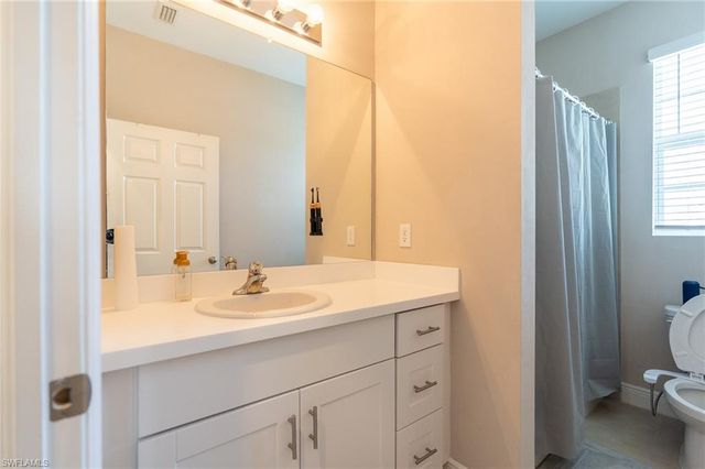 802 Friendship CIR, Labelle, FL 33935