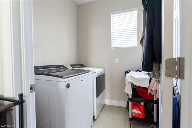 802 Friendship CIR, Labelle, FL 33935