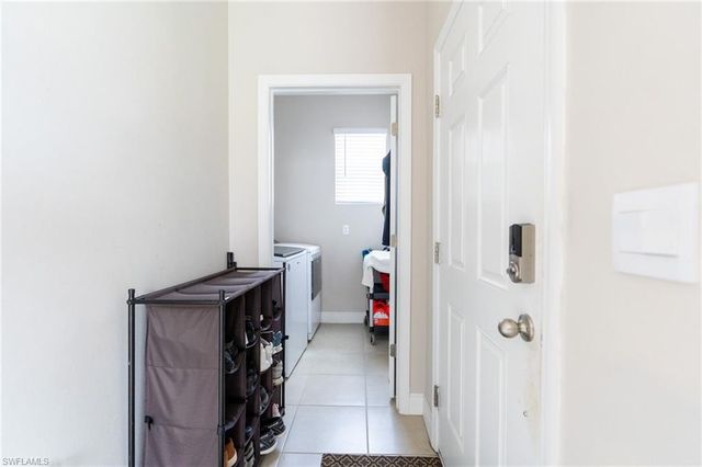 802 Friendship CIR, Labelle, FL 33935