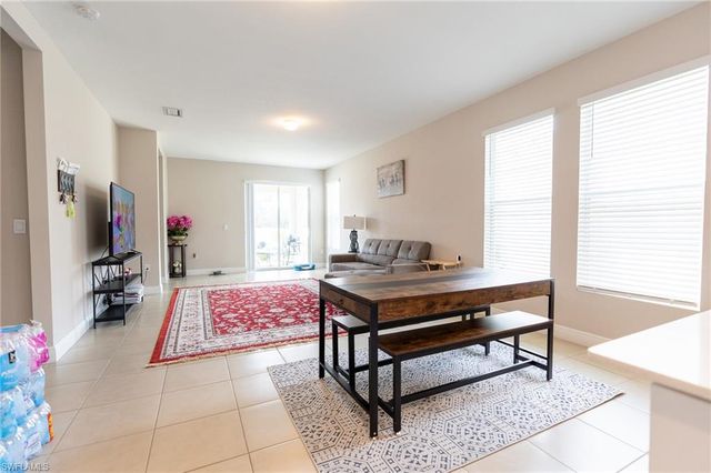 802 Friendship CIR, Labelle, FL 33935