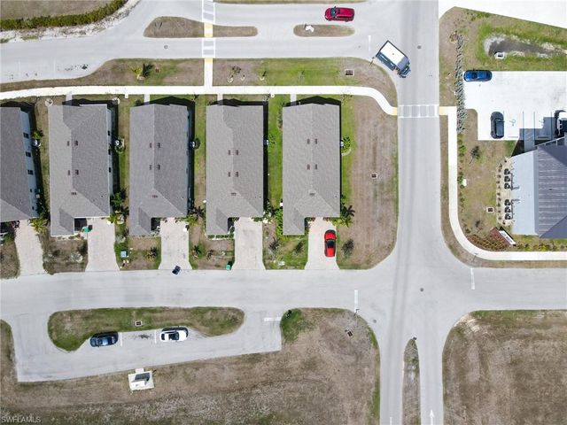 802 Friendship CIR, Labelle, FL 33935