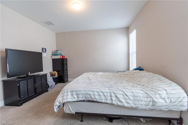 802 Friendship CIR, Labelle, FL 33935